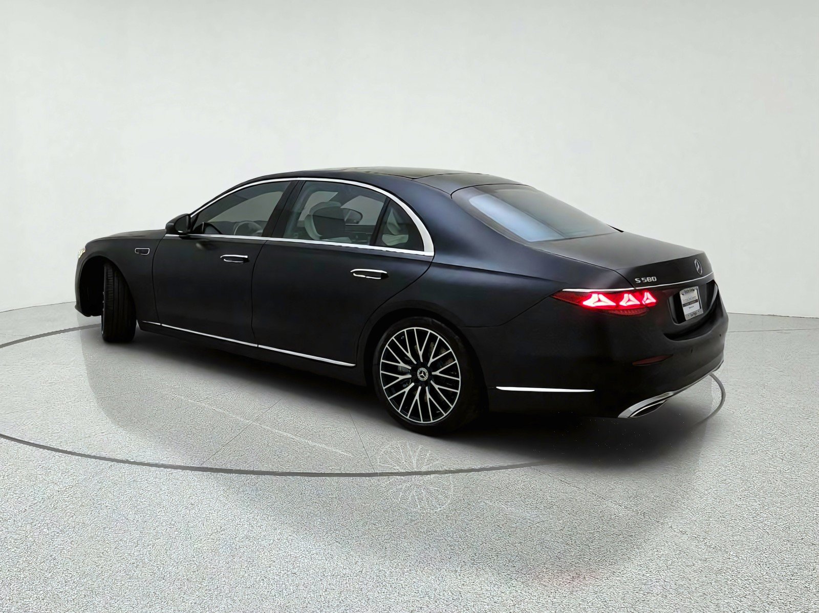 New 2027 Mercedes-Benz S 580 4MATIC Sedan image 12