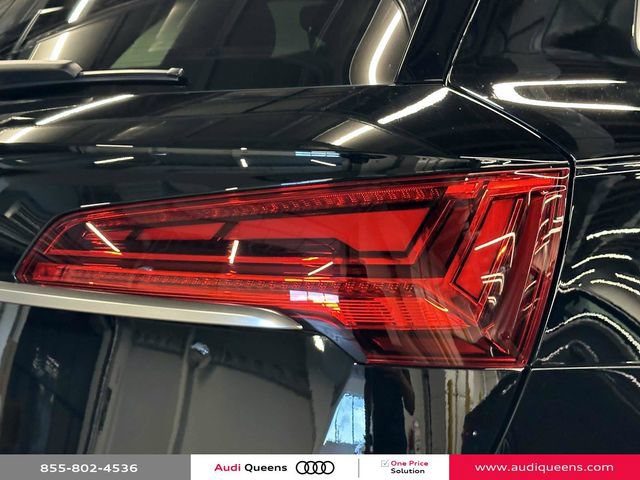 Certified 2024 Audi Q5 2.0T Premium w/ Convenience Package AWD/4WD image 9