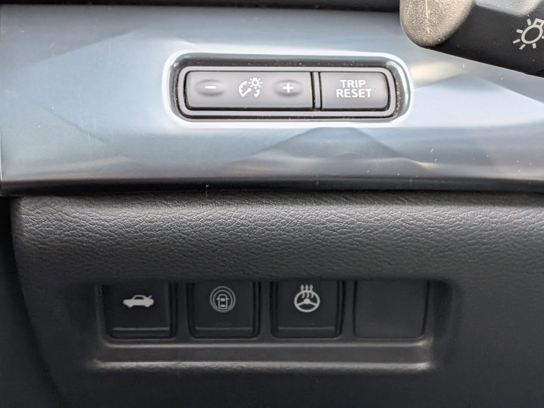 Used 2023 Nissan Maxima SR w/ Sport Mat Group FWD image 19