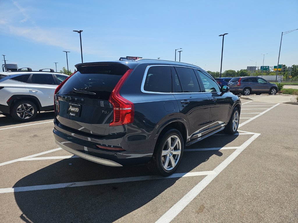 Used 2022 Volvo XC90 T5 Momentum AWD/4WD image 5