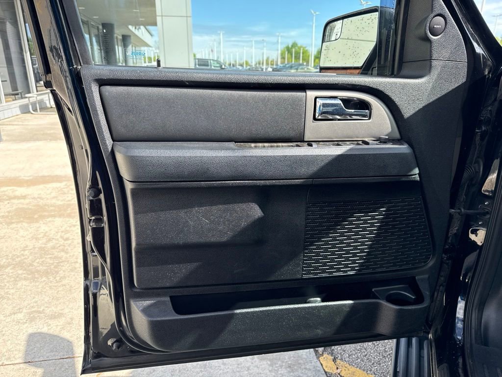 Used 2017 Ford Expedition Limited AWD/4WD image 20