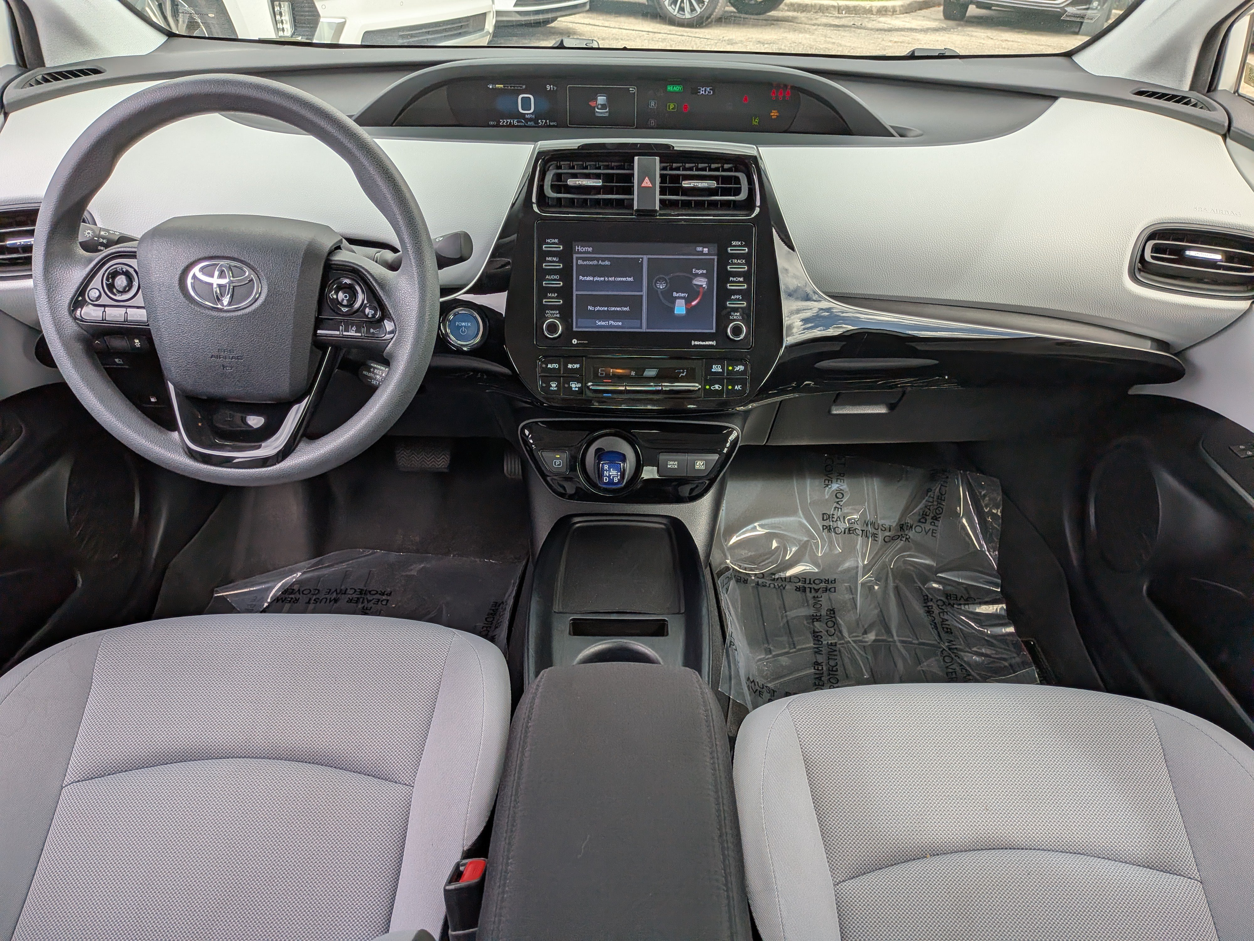 Used 2021 Toyota Prius L Eco FWD image 17