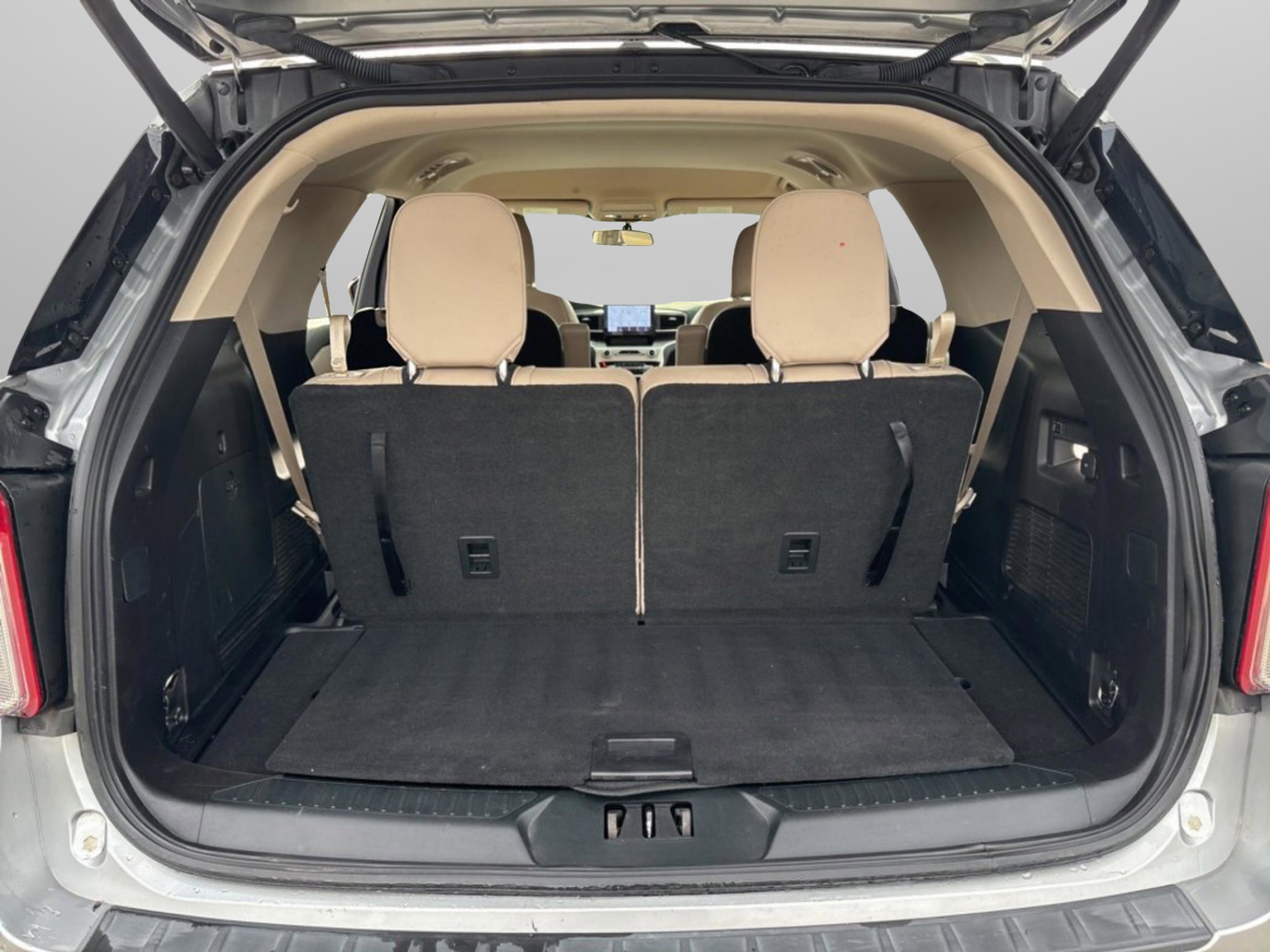 Used 2021 Ford Explorer XLT w/ Equipment Group 202A image 32