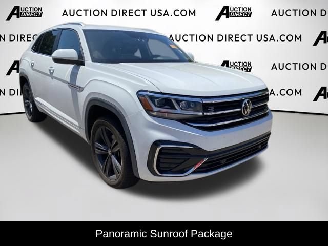 Used 2021 Volkswagen Atlas Cross Sport SE w/ Panoramic Sunroof Package FWD image 3