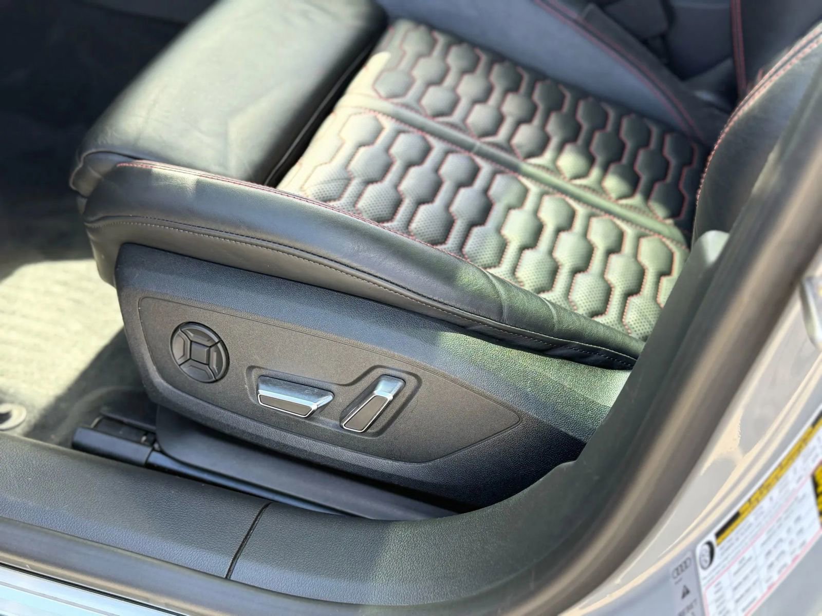 Used 2021 Audi RS 7 Sportback w/ Black Optic Package image 35