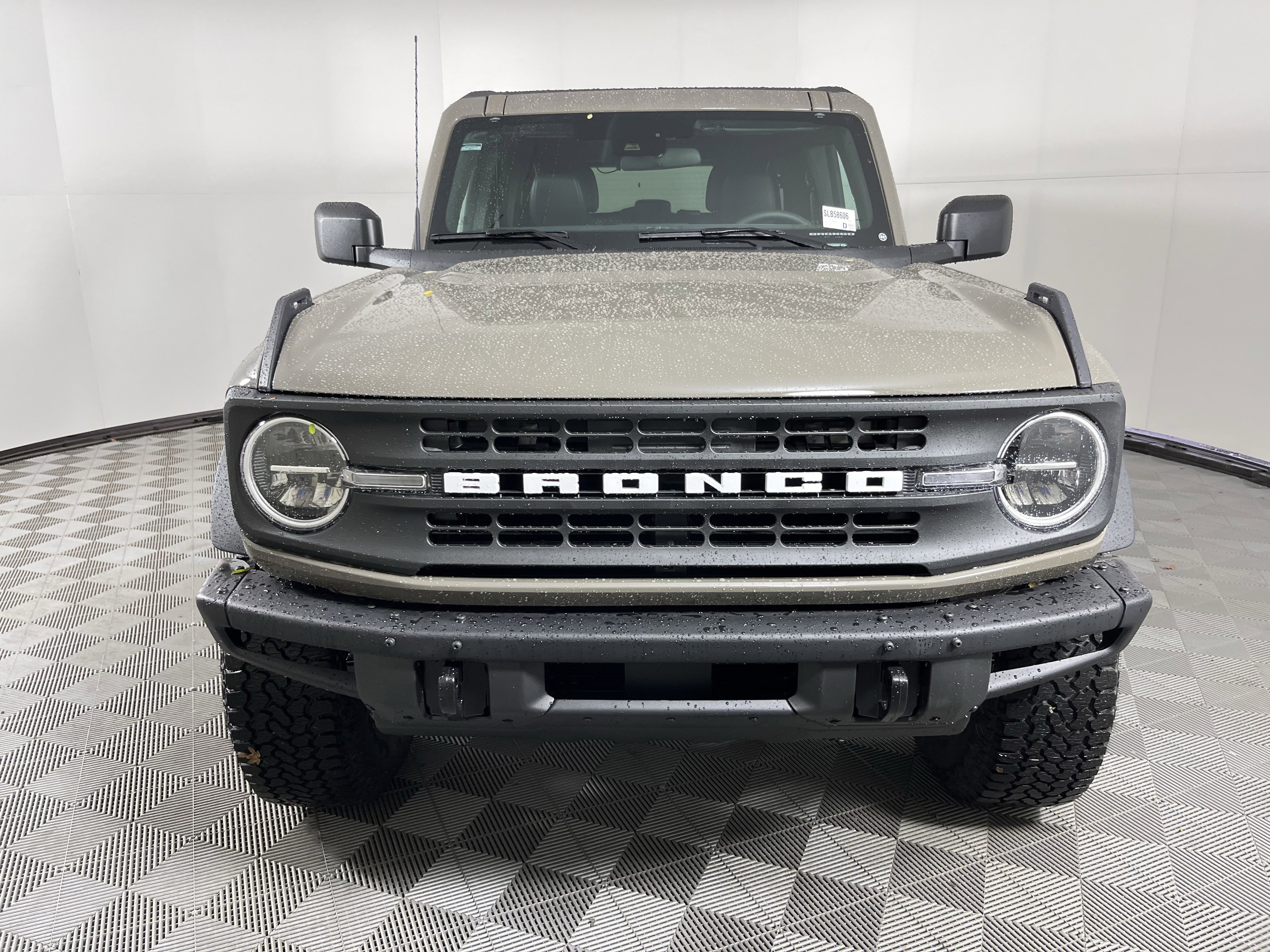 New 2025 Ford Bronco Big Bend w/ Black Diamond Package AWD/4WD image 8