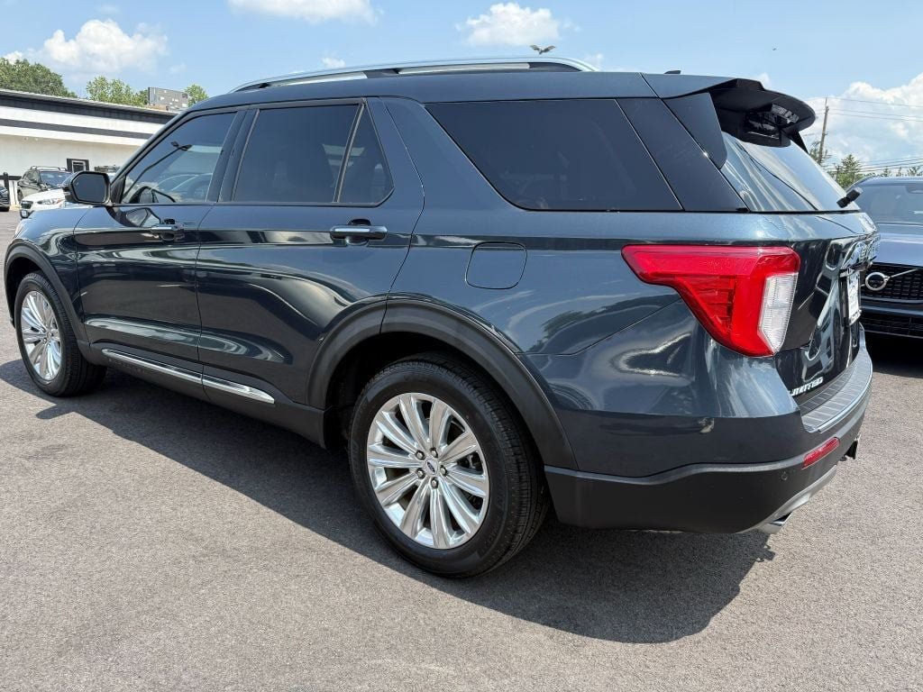 Used 2023 Ford Explorer Limited w/ Limited Technology Package AWD/4WD image 7