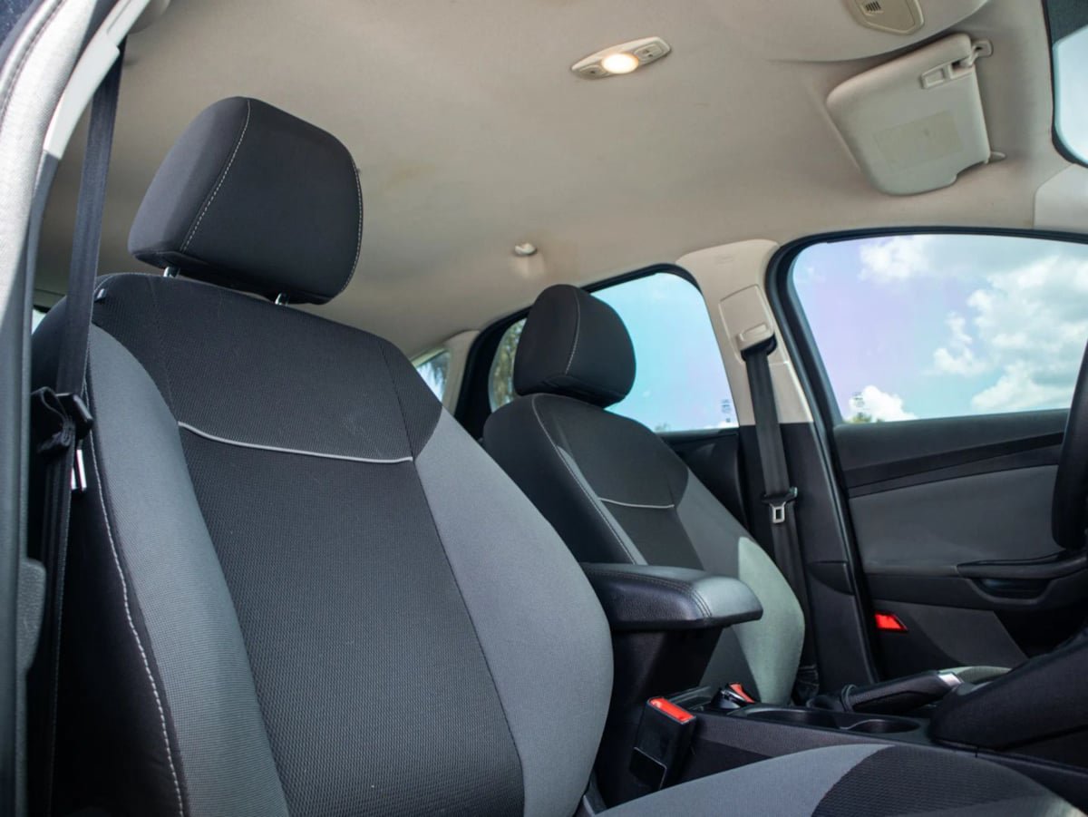 Used 2014 Ford Focus SE FWD image 19