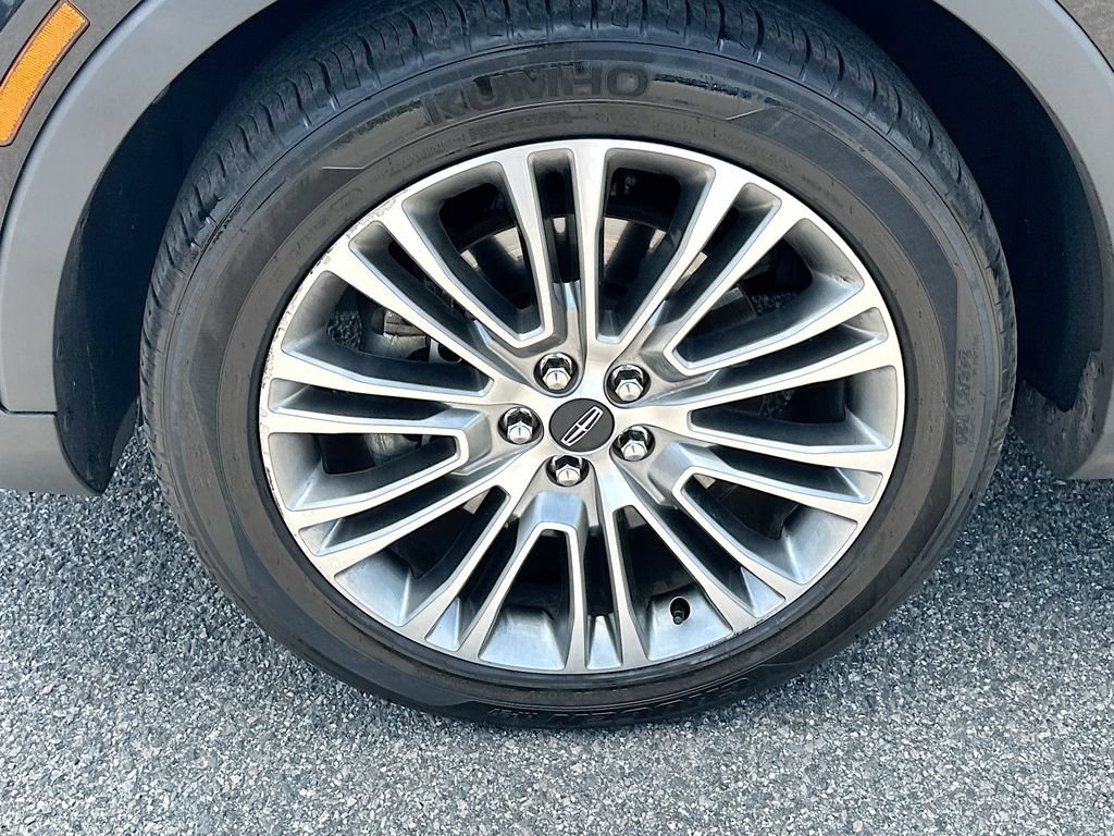 Used 2017 Lincoln MKX Reserve w/ Lincoln MKX Climate Package FWD image 24
