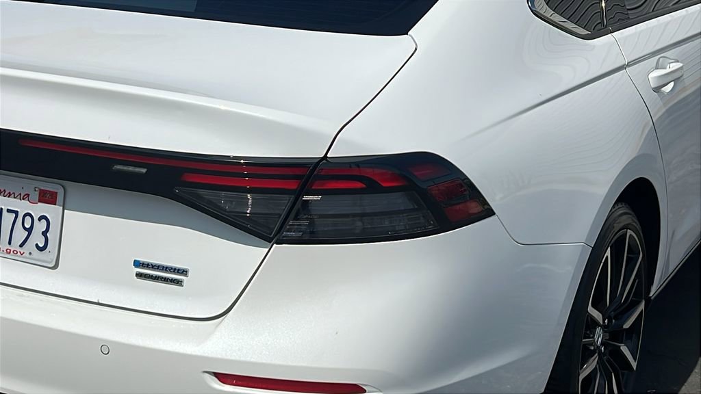 Used 2025 Honda Accord Touring image 7