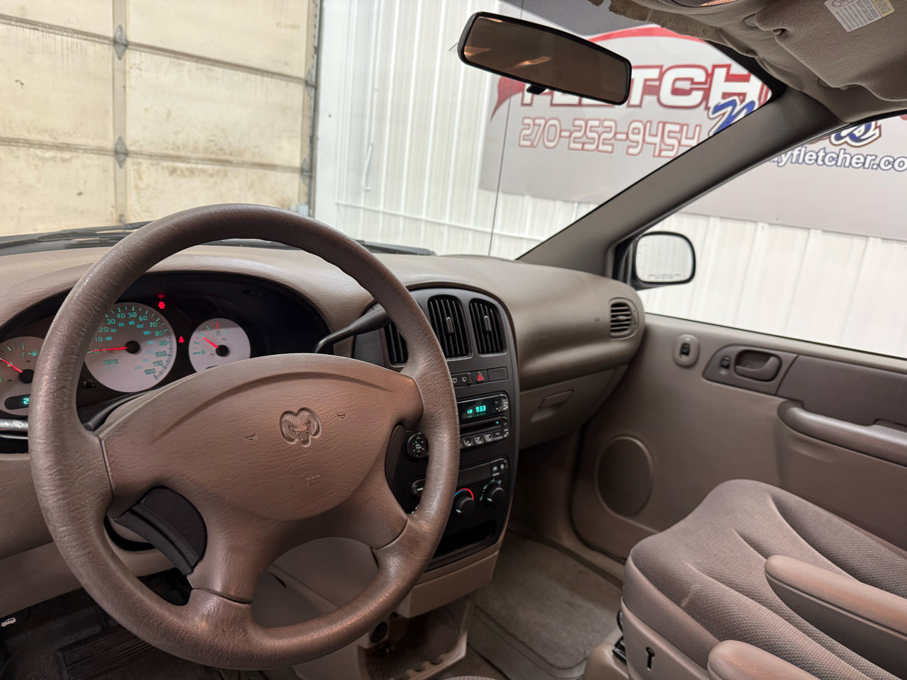 Used 2002 Dodge Caravan SE image 21