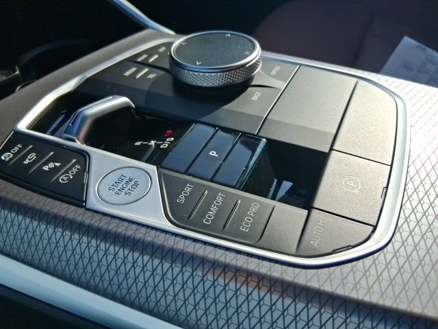 New 2026 BMW 330i Sedan w/ Premium Package RWD image 20