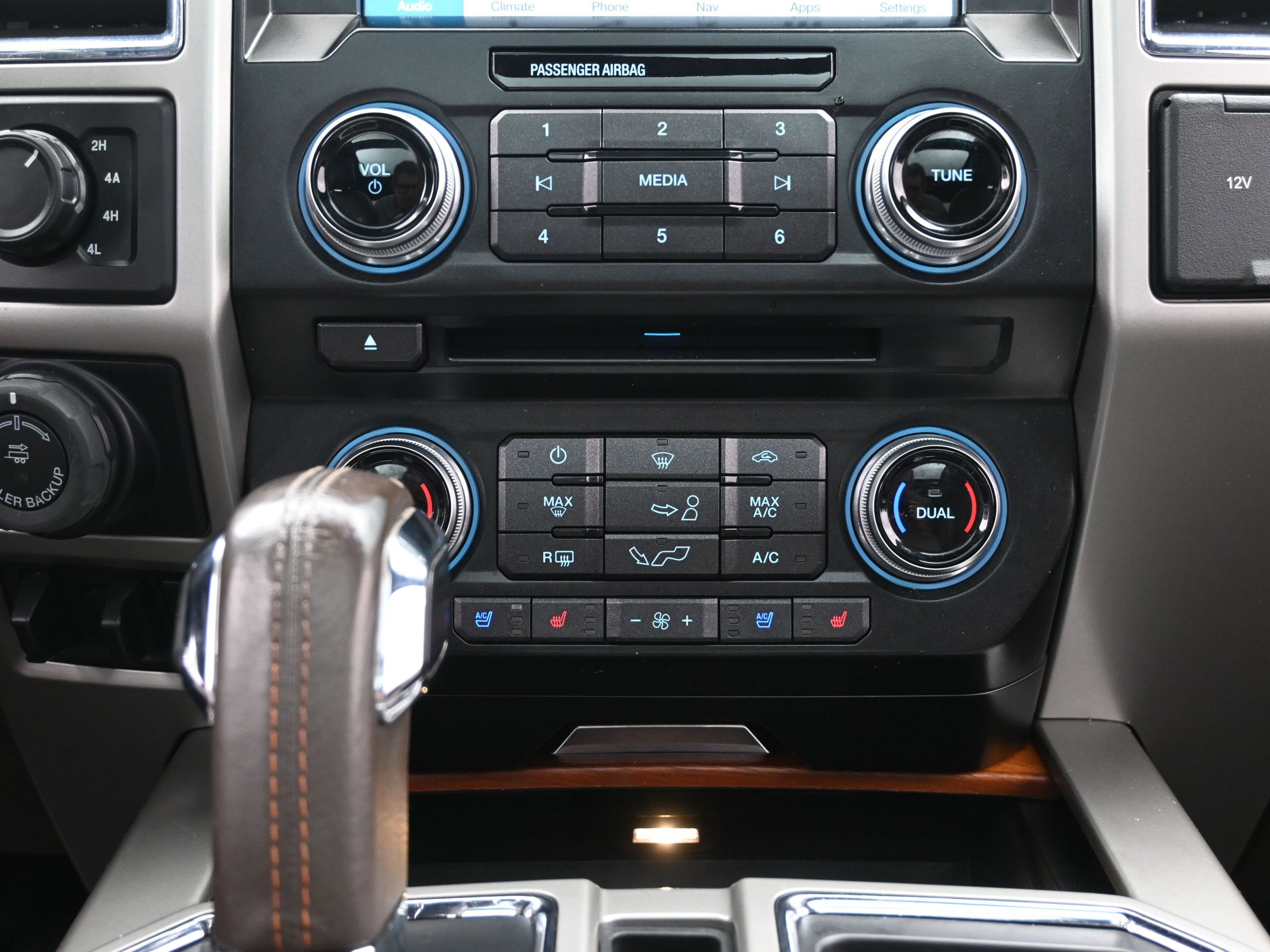 Used 2016 Ford F150 King Ranch w/ Equipment Group 601A Luxury image 37