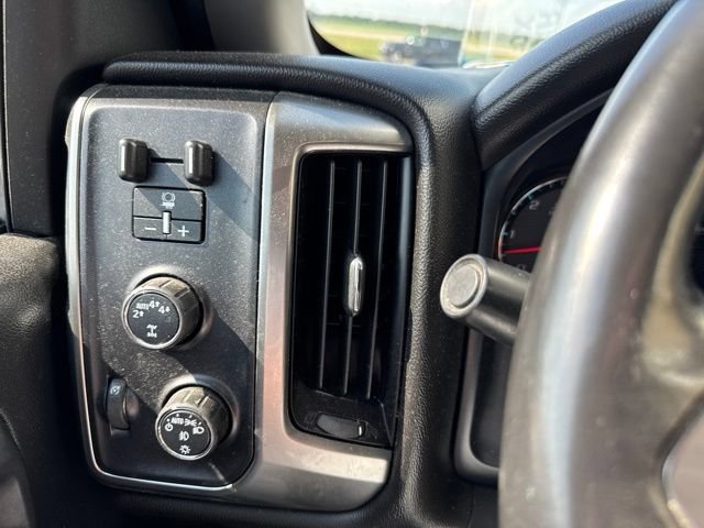 Used 2018 Chevrolet Silverado 1500 LT w/ All Star Edition AWD/4WD image 28