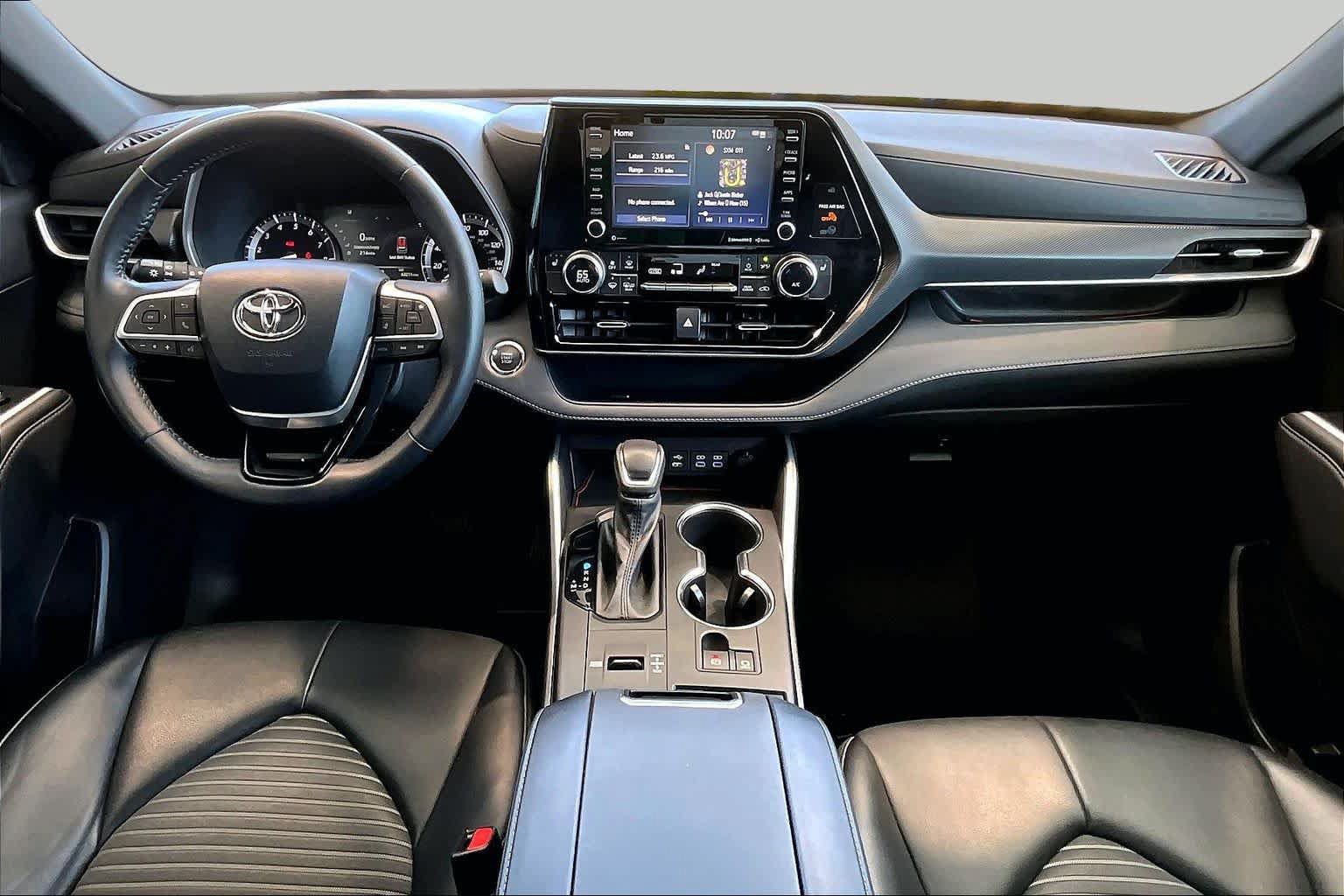 Used 2022 Toyota Highlander XSE FWD image 15