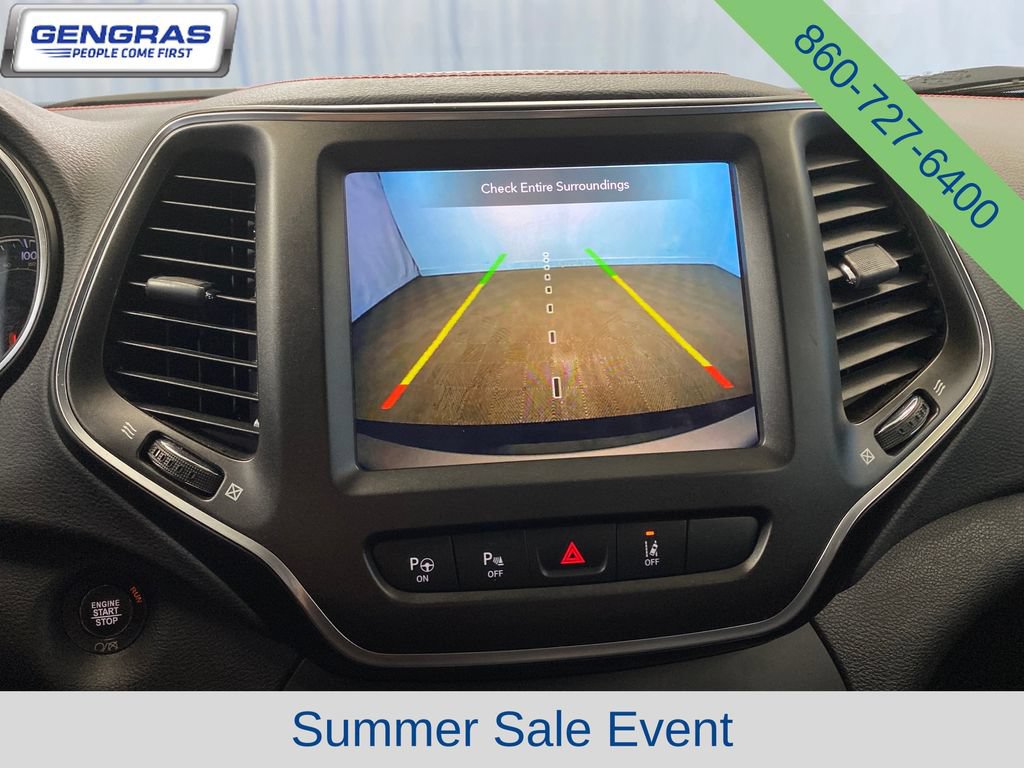 Used 2020 Jeep Cherokee Trailhawk AWD/4WD image 18