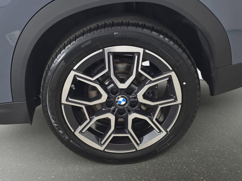Used 2025 BMW X2 xDrive28i w/ Technology Package AWD/4WD image 37