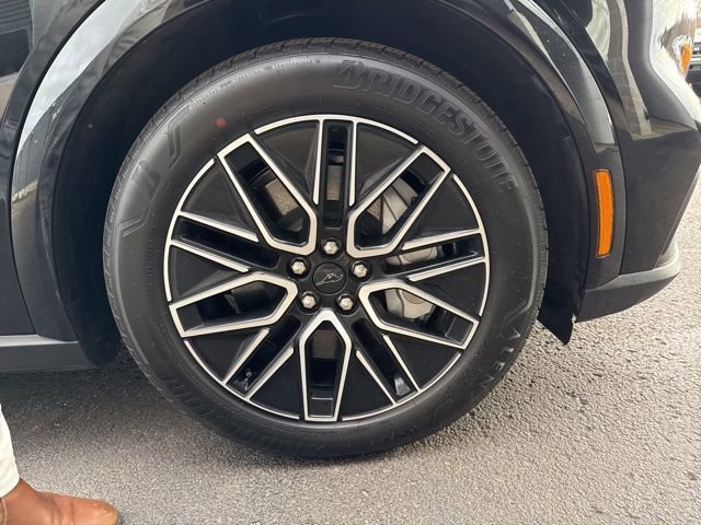 Used 2025 Ford Mustang Mach-E Premium image 9