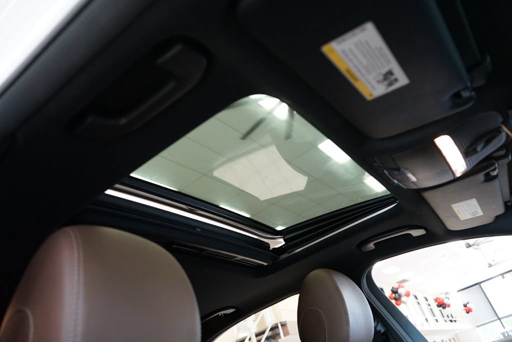 Used 2019 Mercedes-Benz E 300 w/ Premium 1 Package image 9