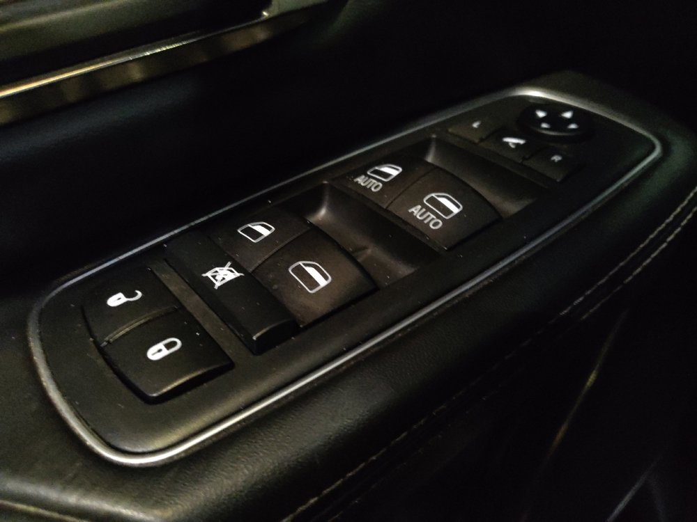 Used 2019 RAM 1500 Limited w/ Body Color Bumper Group image 27