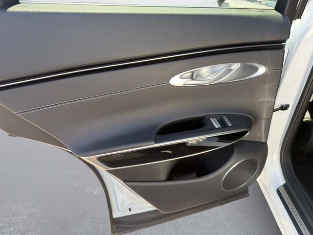 Used 2025 Genesis GV70 2.5T AWD/4WD image 14