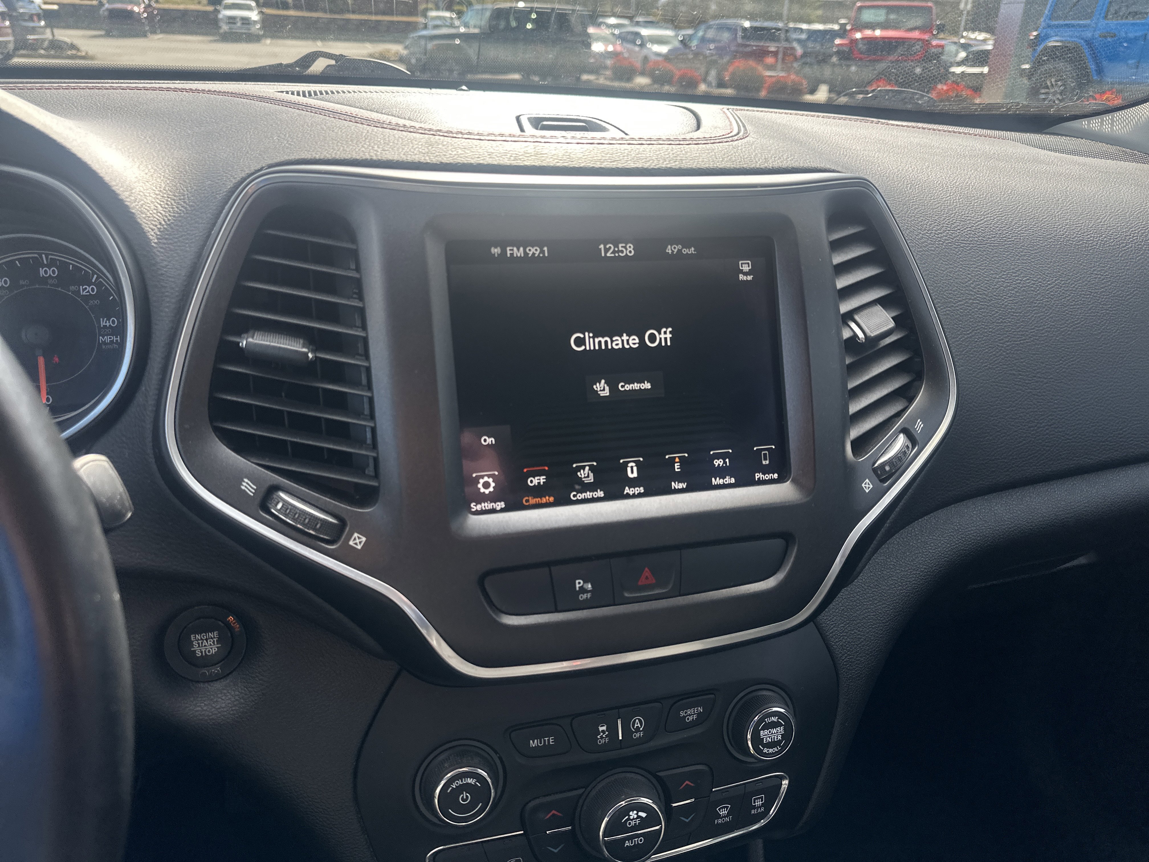 Used 2019 Jeep Cherokee Trailhawk w/ Comfort/Convenience Group image 34