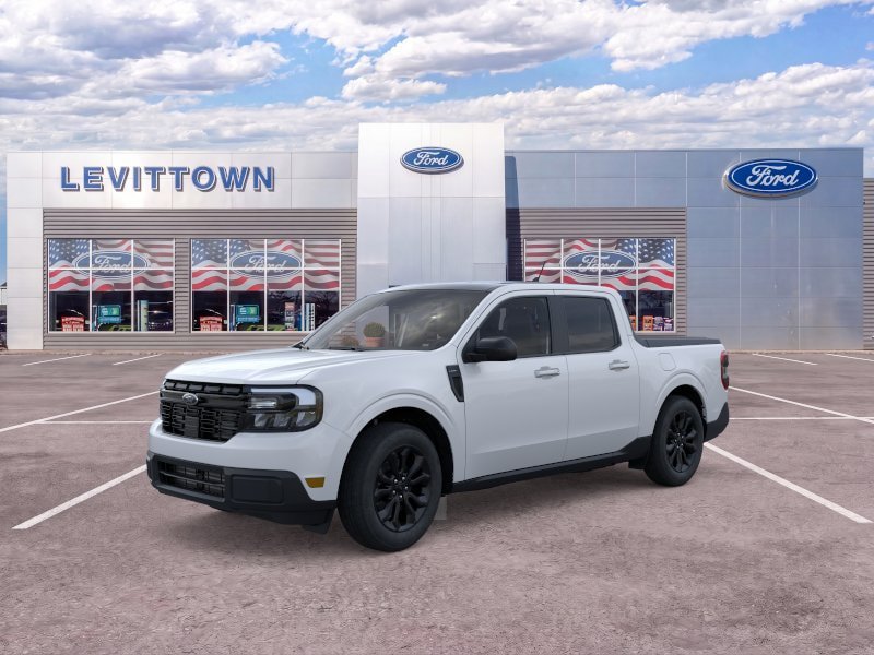 New 2024 Ford Maverick Lariat w/ Black Appearance Package