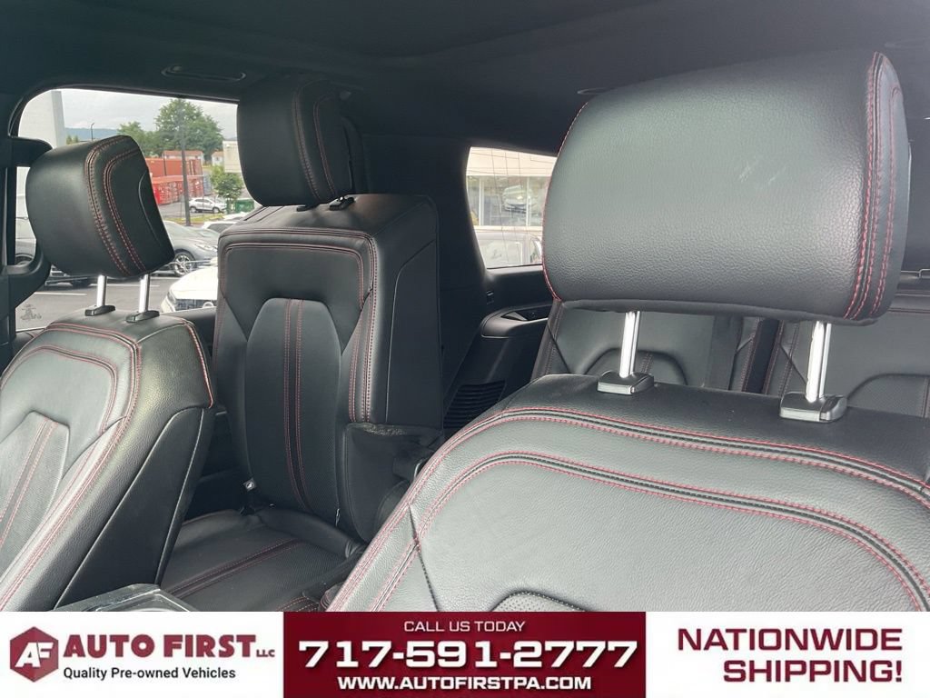 Used 2019 Ford Expedition Limited w/ Equipment Group 303A AWD/4WD image 9