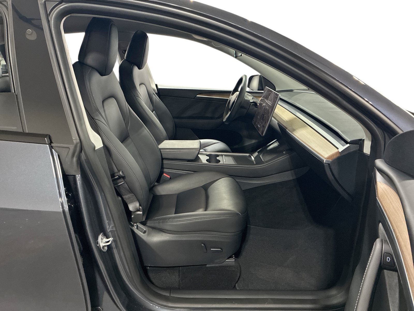 Certified 2023 Tesla Model Y Performance AWD/4WD image 13
