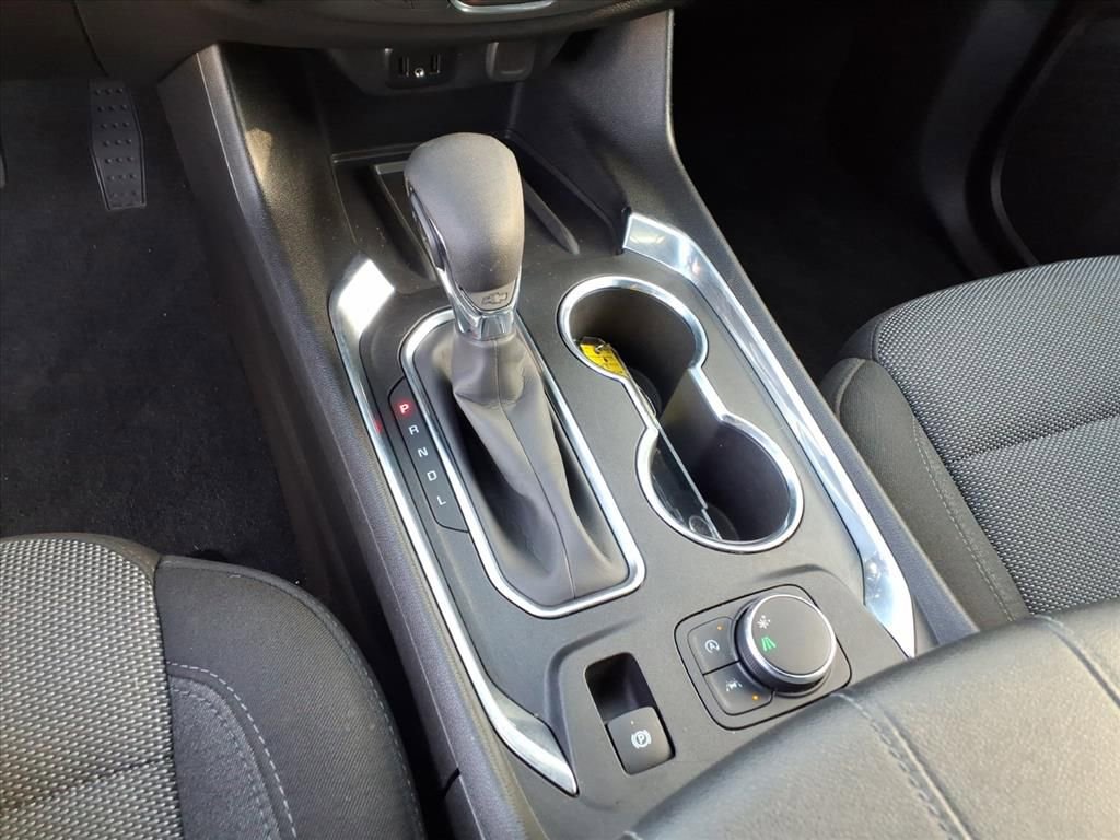 Used 2023 Chevrolet Traverse LT image 25