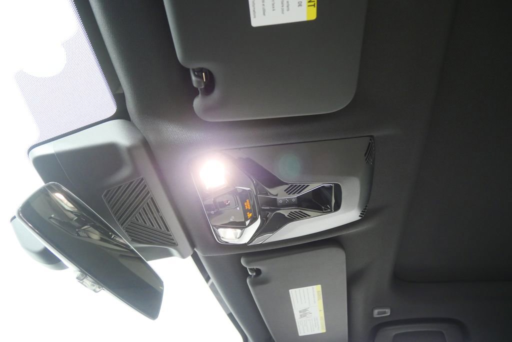 Certified 2025 BMW X1 xDrive28i w/ Convenience Package AWD/4WD image 18