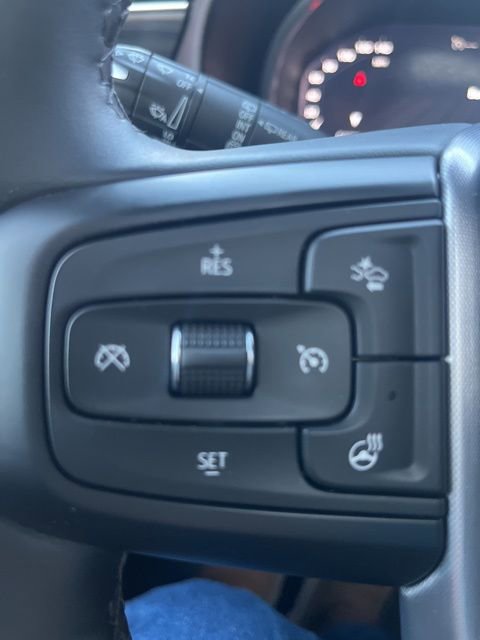 Used 2023 GMC Yukon XL SLT w/ SLT Premium Package image 19