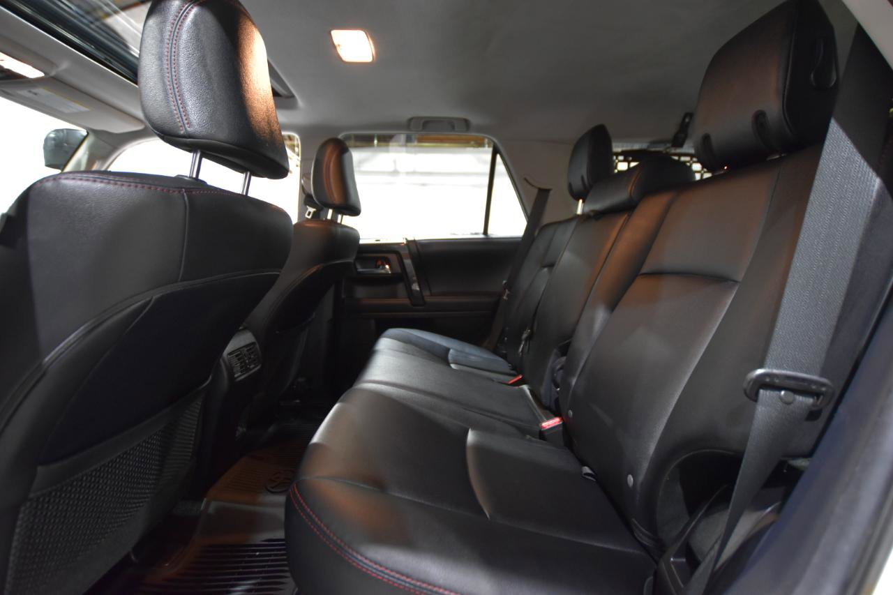 Used 2021 Toyota 4Runner Venture w/ Moonroof Package AWD/4WD image 55