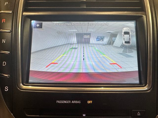 Used 2016 Lincoln MKX Select w/ Select Plus Package AWD/4WD image 6