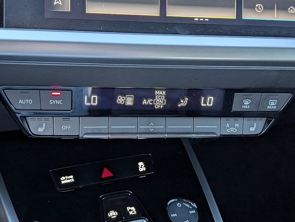 Used 2022 Audi Q4 e-tron Premium Plus image 29