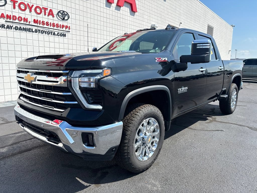 Used 2025 Chevrolet Silverado 2500 LTZ w/ LTZ Premium Texas Edition