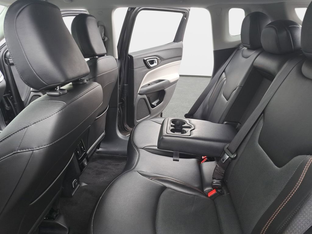 Certified 2022 Jeep Compass Limited AWD/4WD image 15