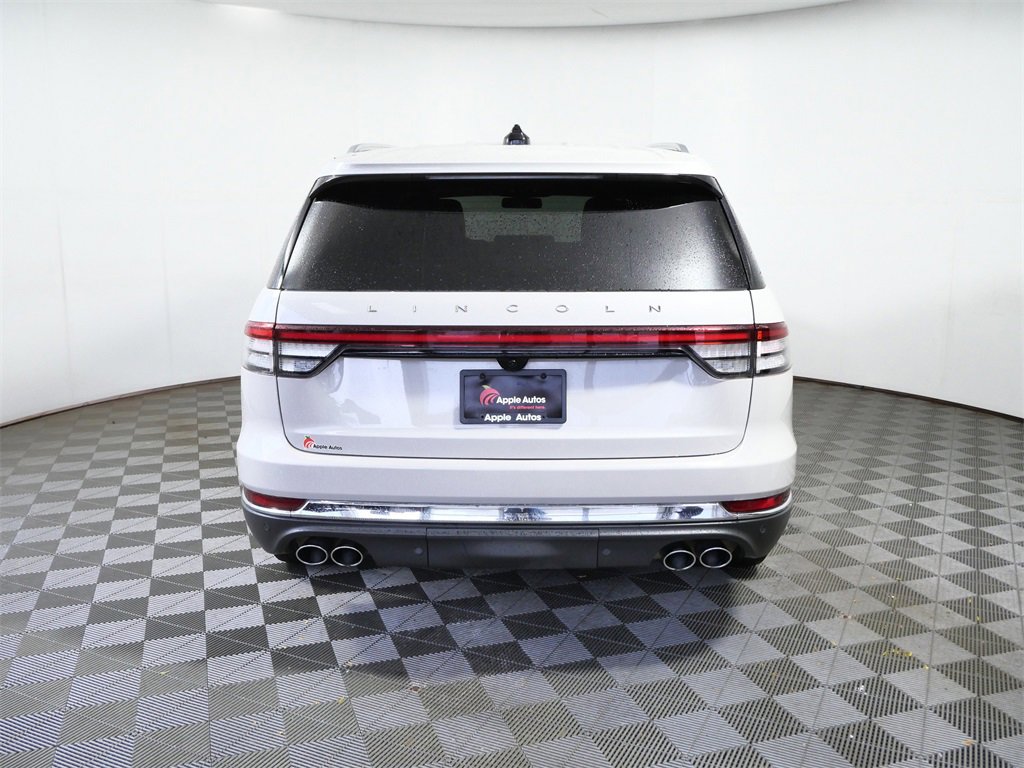 Certified 2025 Lincoln Aviator Reserve w/ Illumination Package image 7