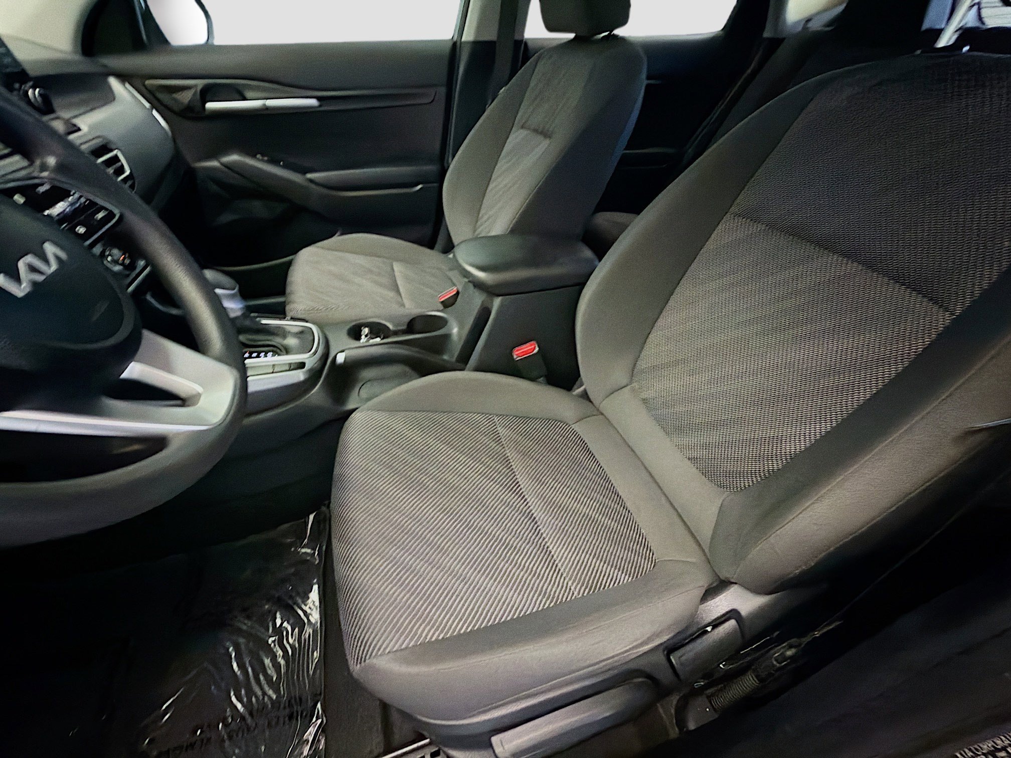 Used 2022 Kia Seltos LX image 11