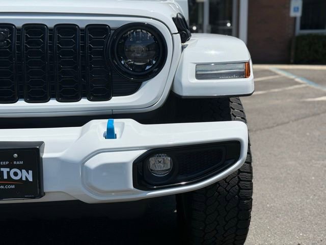 Used 2024 Jeep Wrangler High Altitude AWD/4WD image 13