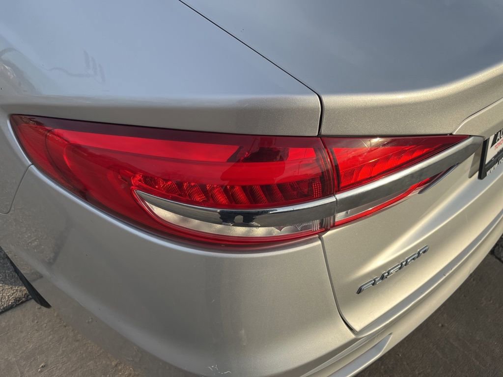 Used 2019 Ford Fusion S image 41
