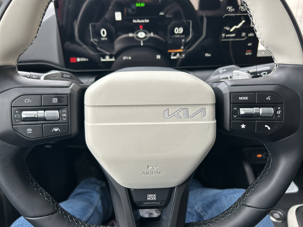 New 2025 Kia K4 GT-Line image 25