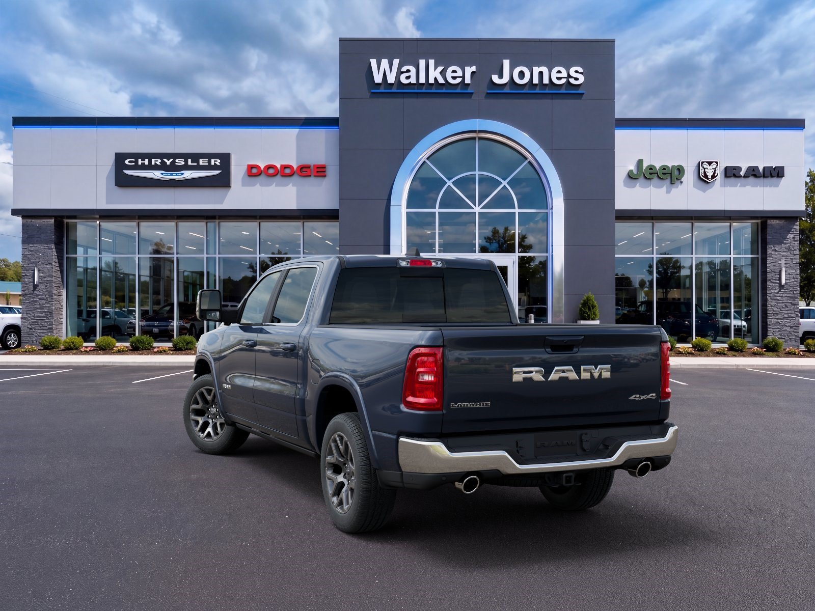 New 2026 RAM 1500 Laramie AWD/4WD image 3