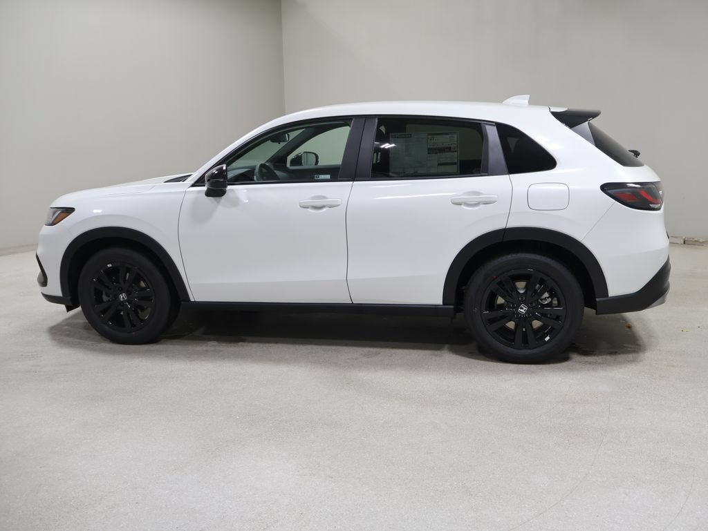 New 2027 Honda HR-V Sport image 4