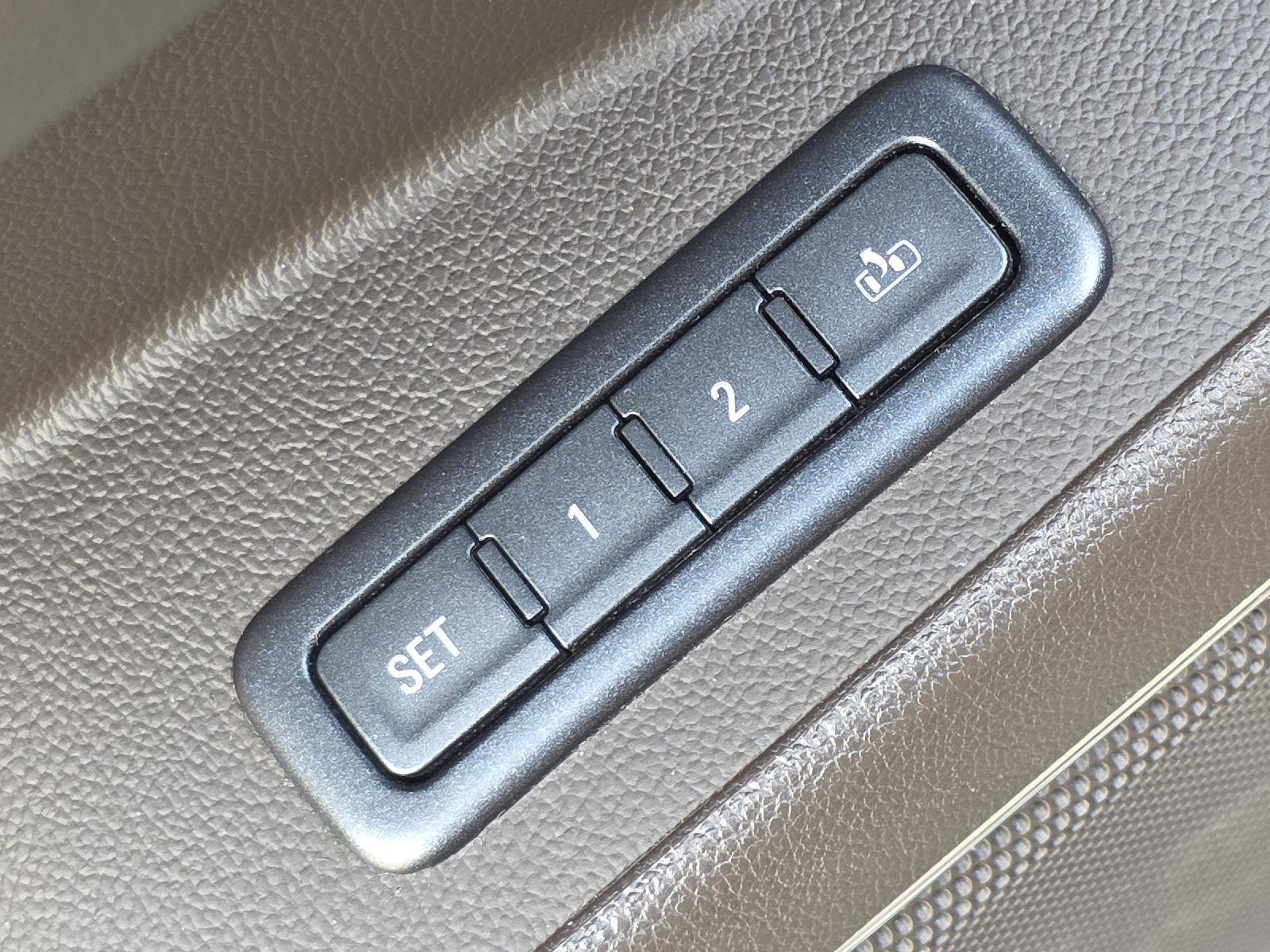 Used 2018 GMC Yukon Denali w/ Denali Ultimate Package image 10