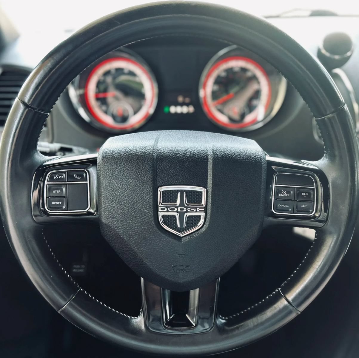 Used 2018 Dodge Grand Caravan SE FWD image 13