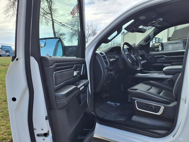 Used 2023 RAM 1500 Laramie AWD/4WD image 14