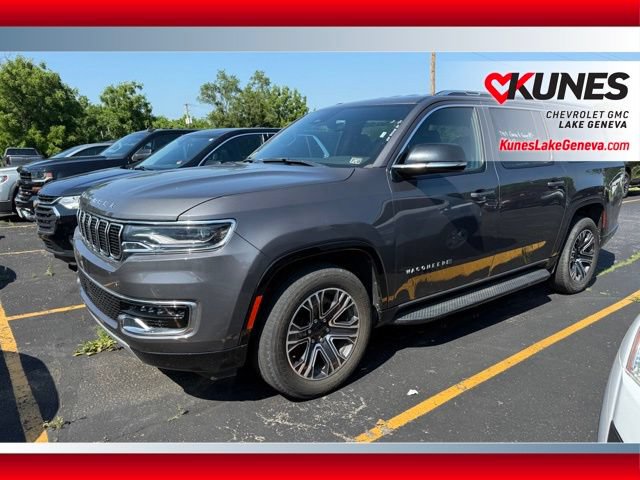 Used 2024 Jeep Wagoneer L Series II w/ Flexible Seating Group AWD/4WD image 9