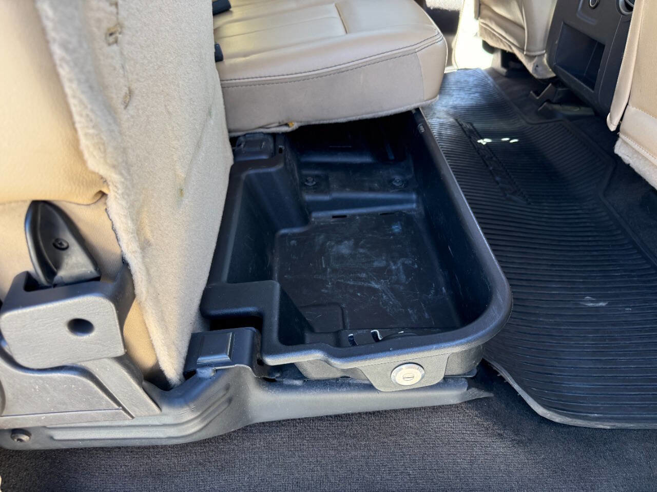 Used 2012 Ford F350 Lariat w/ FX4 4X4 Off-Road Pkg image 26