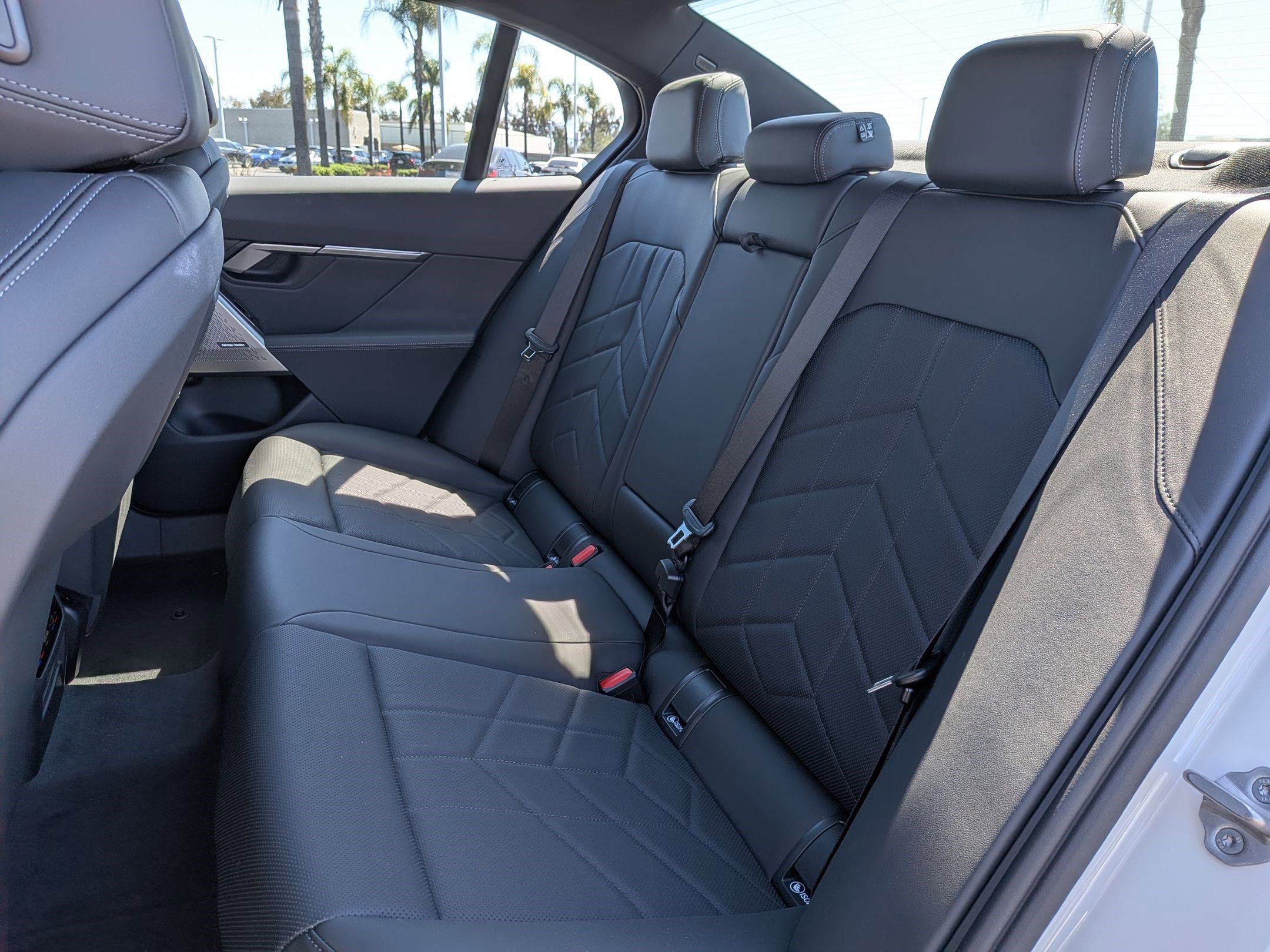 Used 2026 BMW i5 eDrive40 w/ M Sport Package image 31